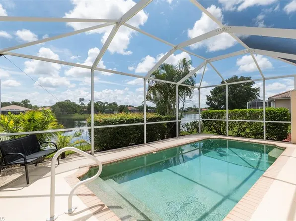 7755 Berkshire Pines DR, NAPLES, FL 34104