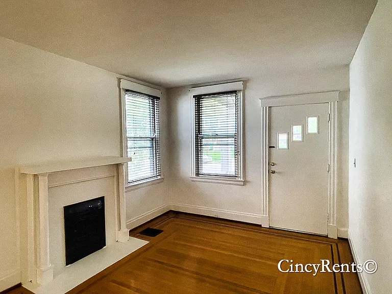 2800 Observatory Ave #1 — Photo 13