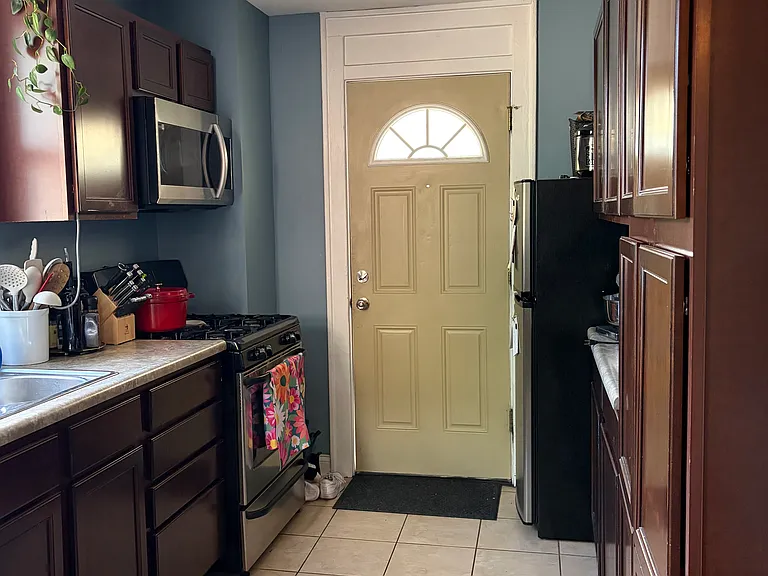 1211 Harrison Ave #2 — Photo 12