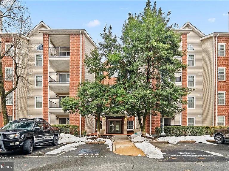 3311 Wyndham Cir #4200 — Photo 1