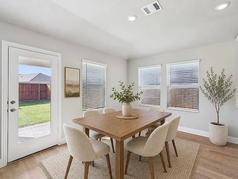 5910 Broadacre Dr — Photo 9