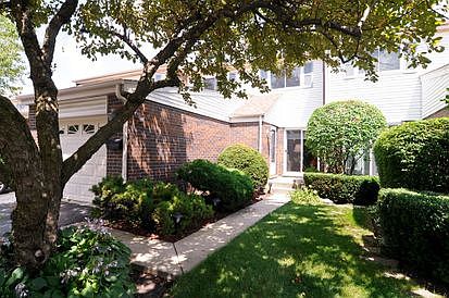 1st image of 32 W Wimbolton Dr