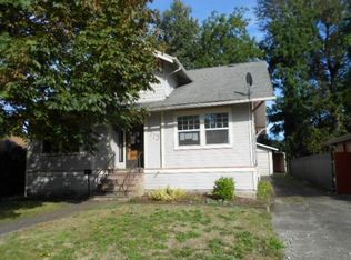 713 Walnut St, Lebanon, OR 97355