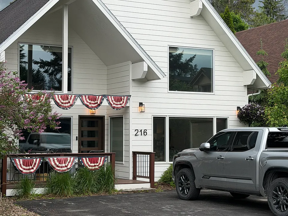 216 Iowa Ave