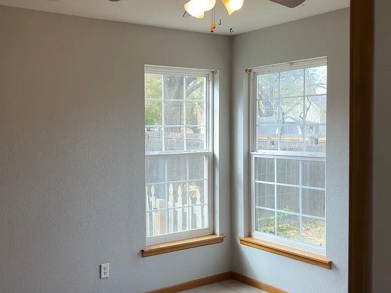847 Locust St — Photo 14