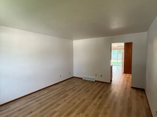 600-602 Mollies Way, 600 Mollies Way #602, De Pere, WI 54115