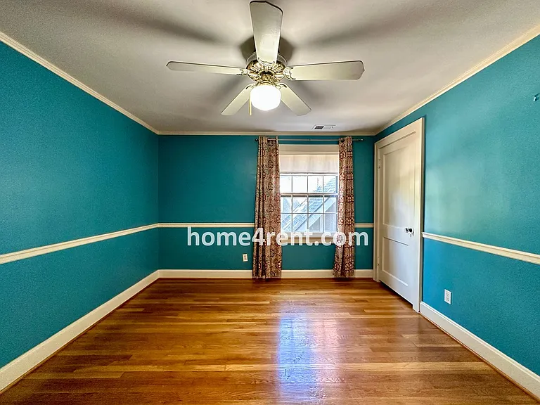 211 W 66th St — Photo 30