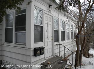 2215 Como Ave #5Y0X2N0SJ, Saint Paul, MN 55108