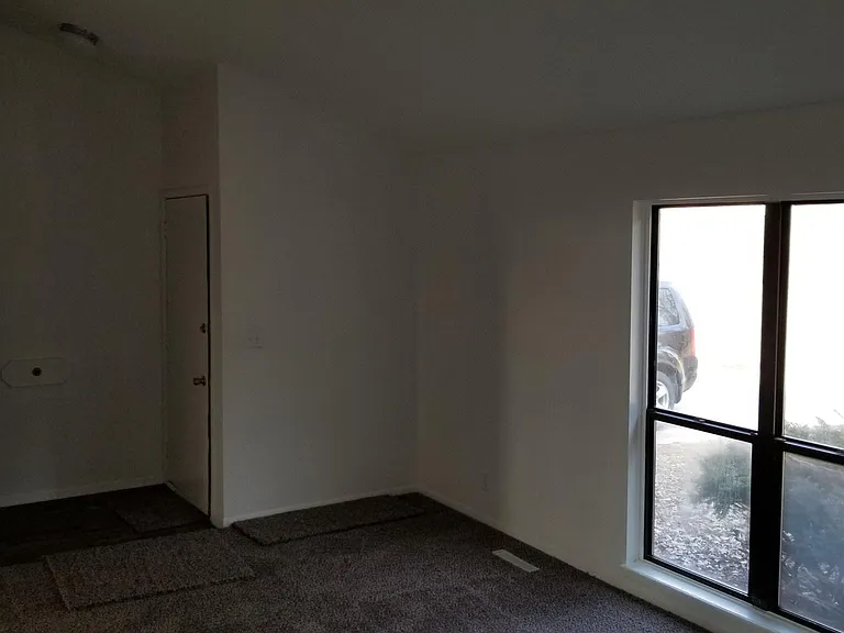 5314 N Linwood Ave — Photo 5