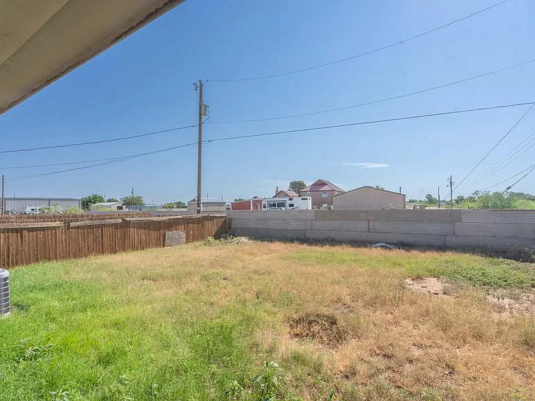 118 E County Road 120 — Photo 39