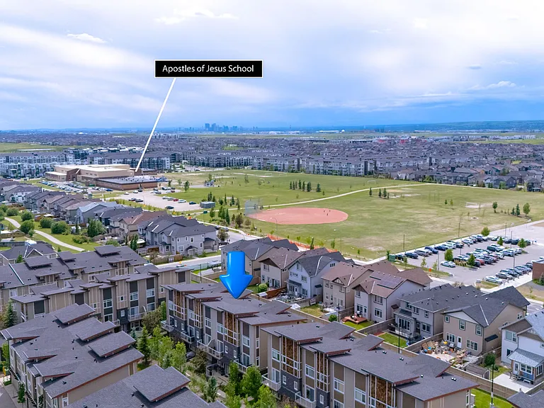 W Skyview Point Pl NE — Photo 31