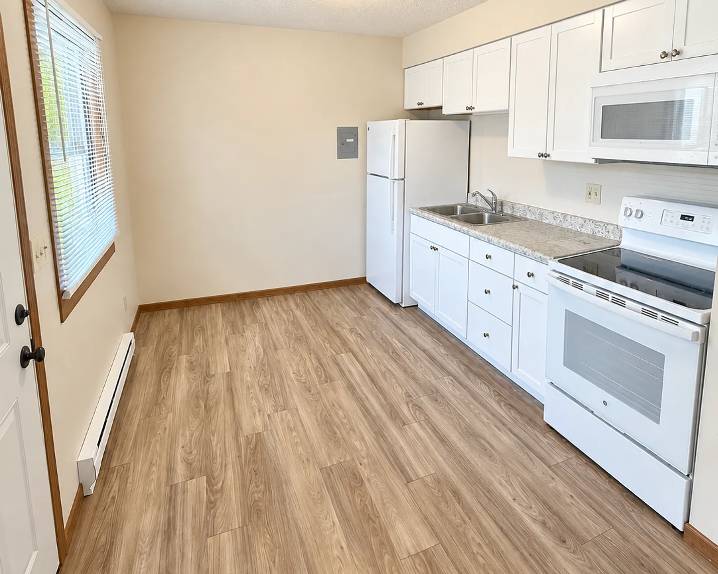 3104 Blakeley — Photo 1