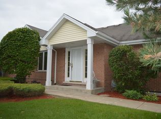 21139 Deerpath Rd, Frankfort, IL 60423