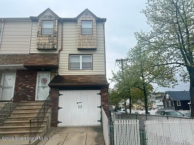 1st image of 121 Logan Ave