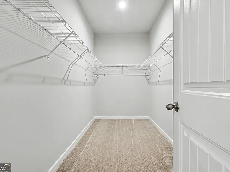 270 Southridge — Photo 26