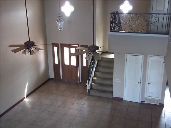 3rd image of 7129 San Marino Dr