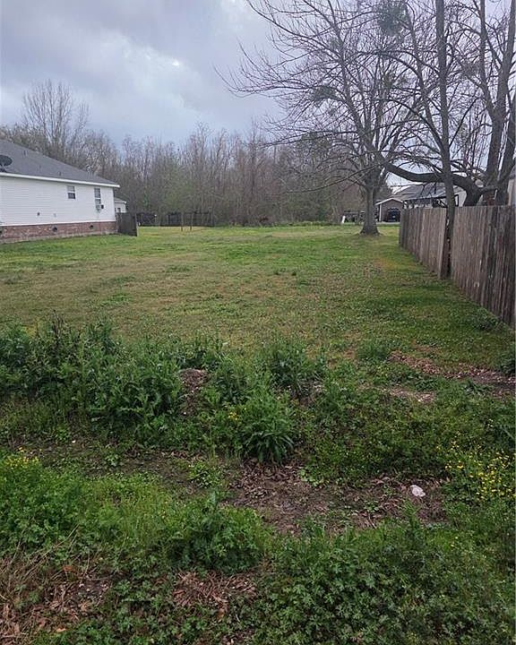 2nd image of LOT 4 Palm St