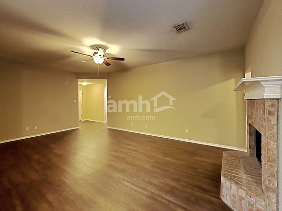 5th image of 9618 Emerald Pl