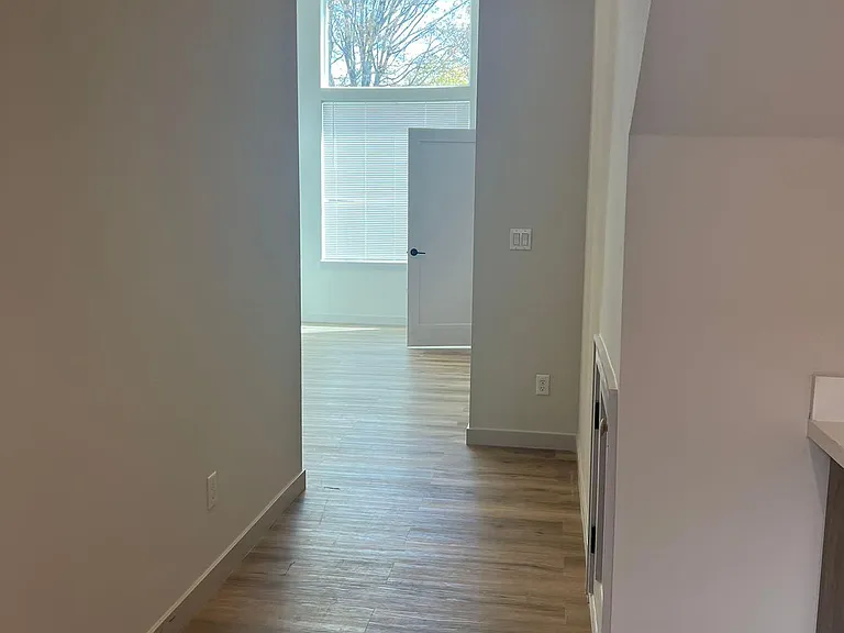 6945 Ellis Ave S #LOWER — Photo 4