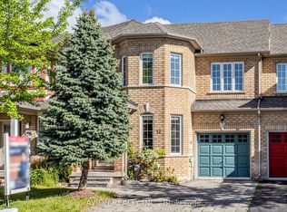 12 Rideau Dr, Richmond Hill, ON L4B4P5