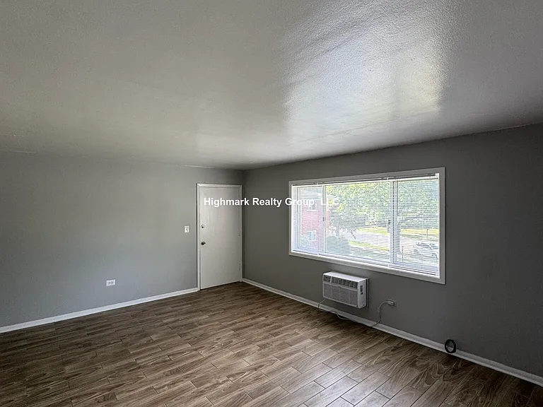 1306 Carol St #2BM — Photo 3