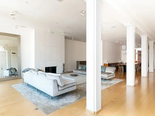 15 Mercer St APT 5, New York, NY 10013