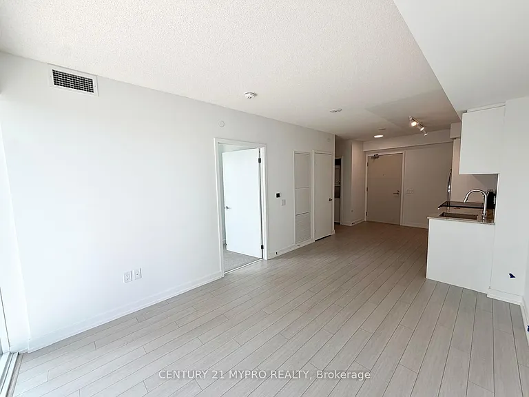 4010 Eglinton Ave W #1307 — Photo 5