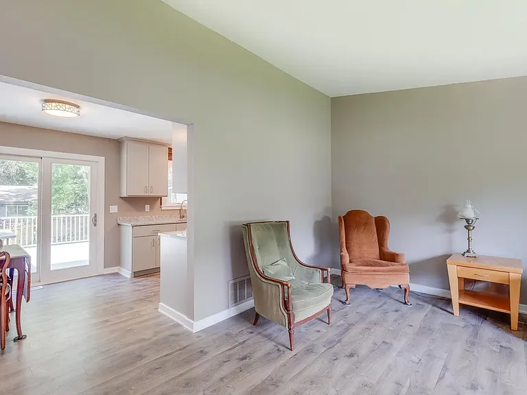 5972 Gumwood Rd — Photo 7