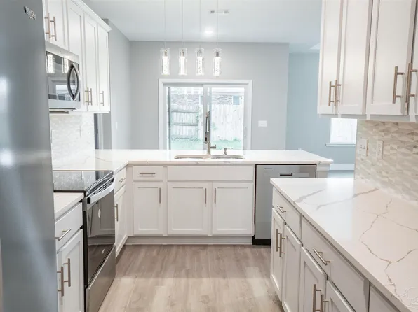 1231 Rio Grande Cir, Pensacola, FL 32505