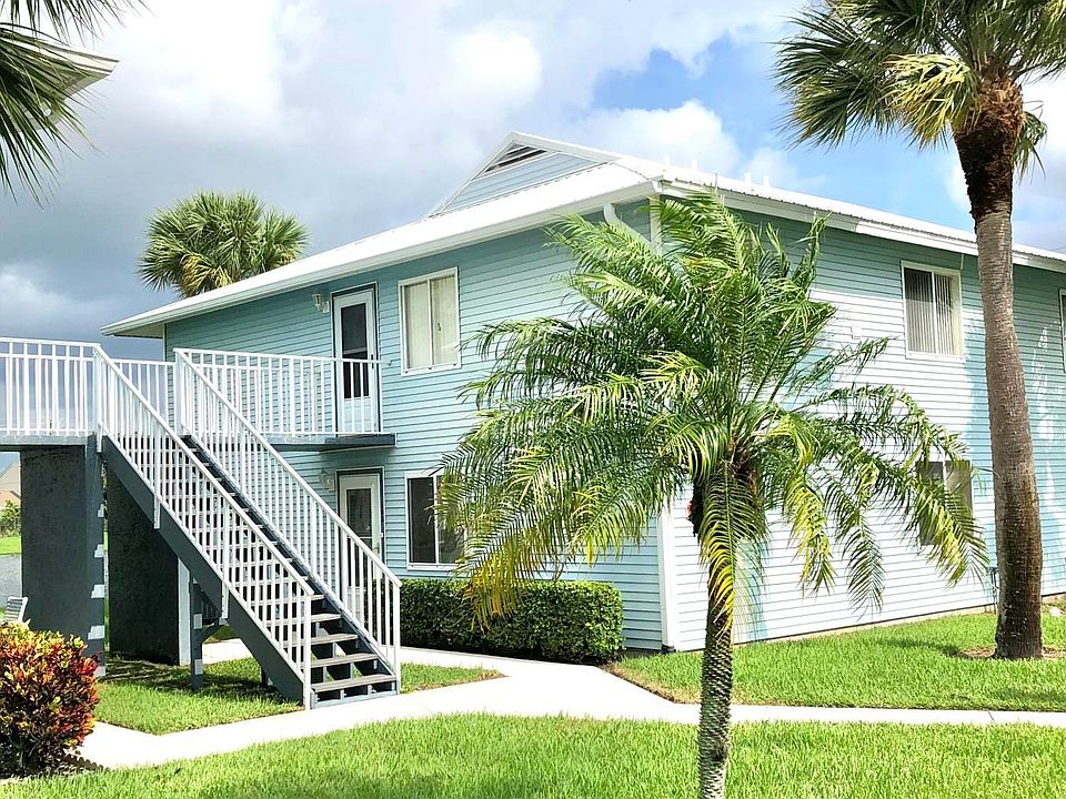 1st image of 181 SE Village Dr #181