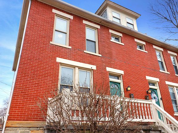 2nd image of 918 Harrison Ave #918