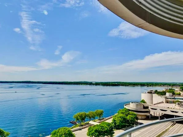 137 E Wilson St Unit 911, Madison, WI 53703