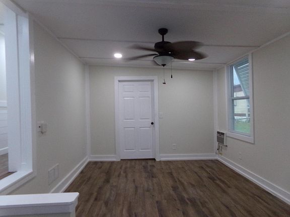3rd image of 59005 Captiva Bay