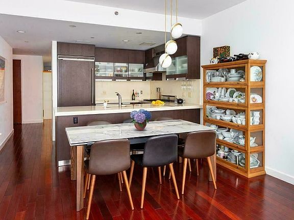 3rd image of 125 W 21st St APT 8A
