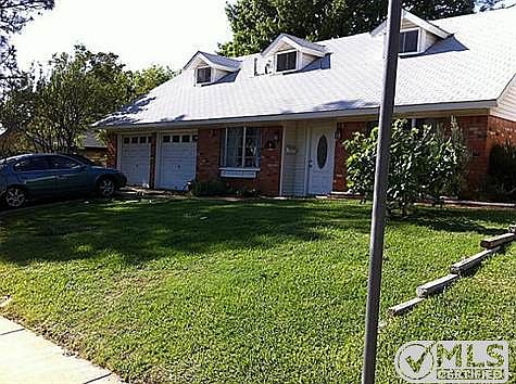 3rd image of 1705 Juanita Dr
