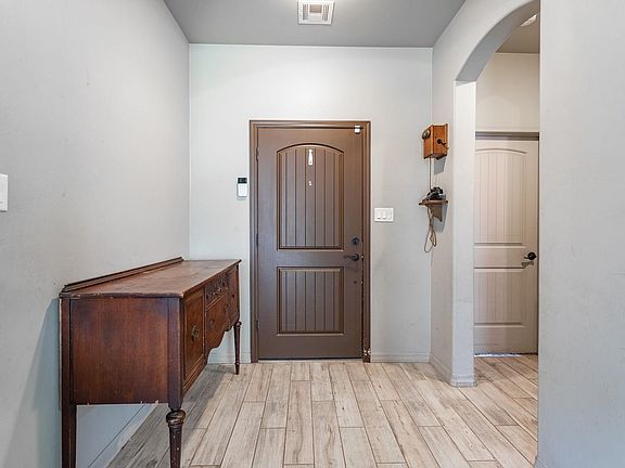 4th image of 11619 Baja St