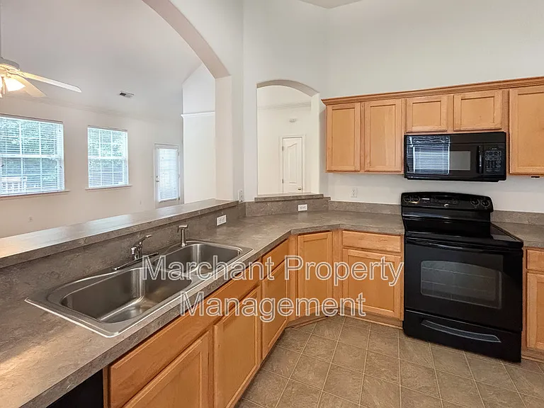 404 Spirit Mountain Ln — Photo 7