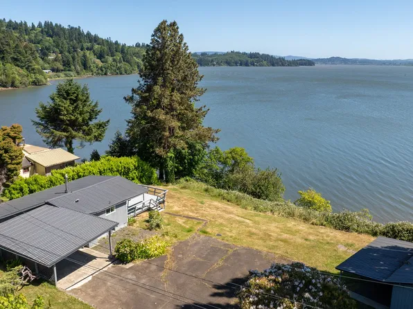 93712 Mallard Ln, North Bend, OR 97459