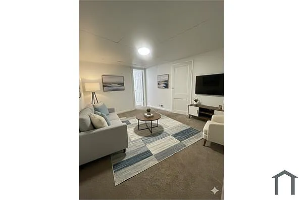Building Photo - 613 Rose St #2A