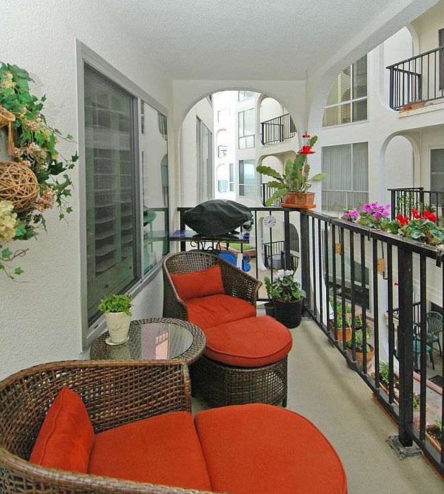 1st image of 565 Esplanade Unit 211