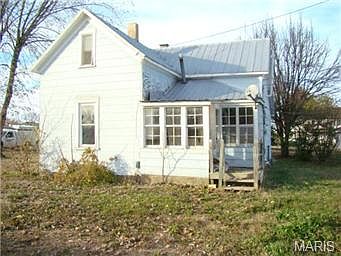 3rd image of 506 S 1st St