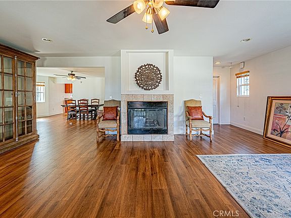 3rd image of 1812 W 48th St