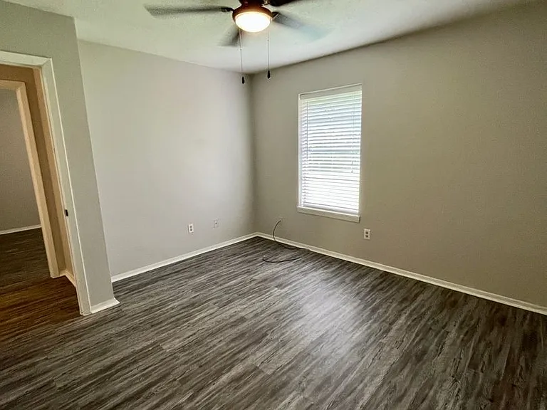 1404 Rescue Ct — Photo 11