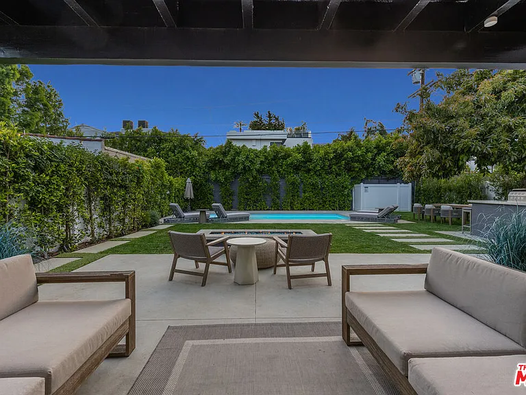 731 N Curson Ave — Photo 5
