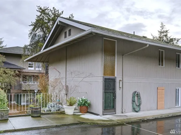 860 100th Ave NE APT 39, Bellevue, WA 98004