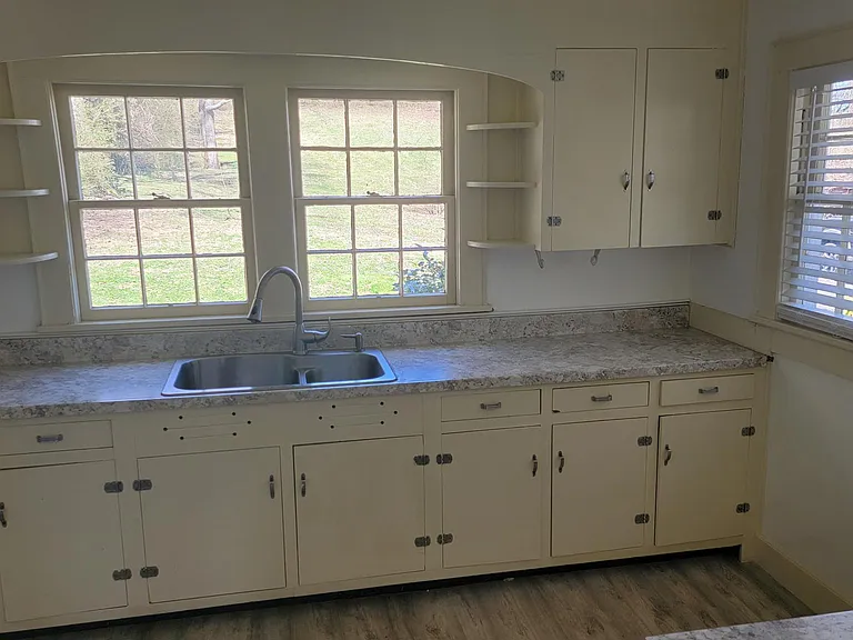4419 Valley View Dr — Photo 13