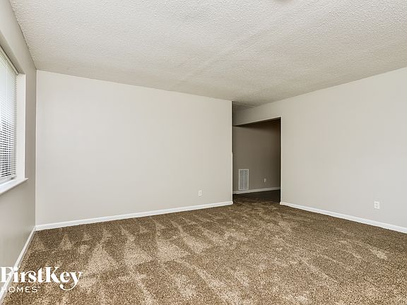 3rd image of 1495 Mullanphy Rd