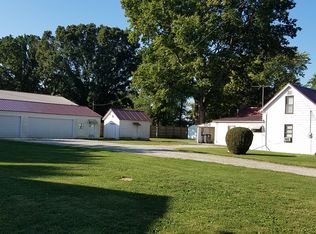 307 W 2nd St, Sadorus, IL