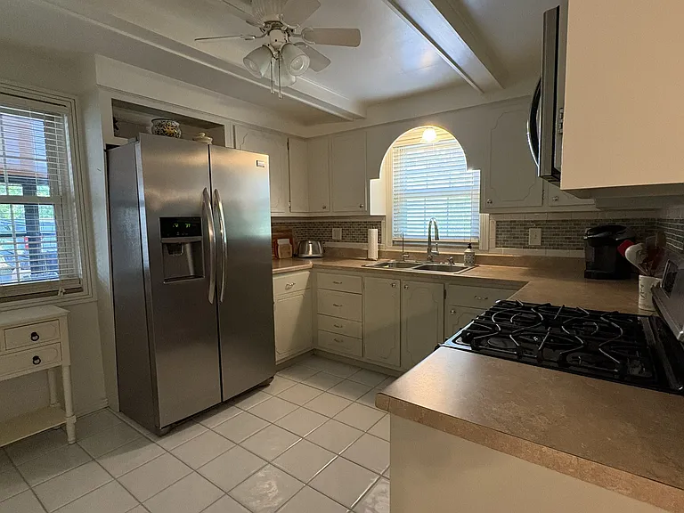 9725 Harmony Dr — Photo 6