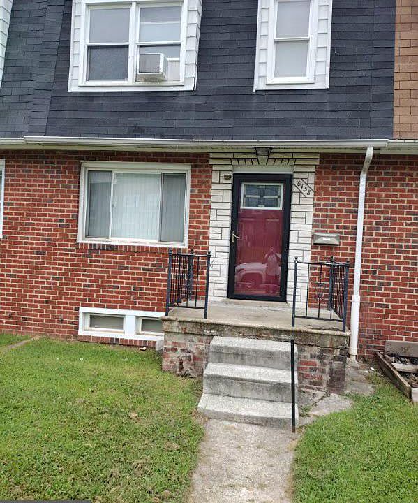 1st image of 6158 Radecke Ave